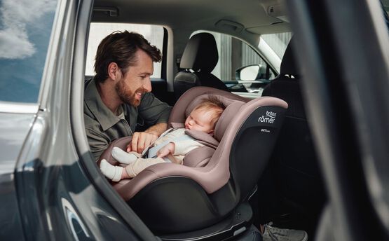 Silla de coche Dual fix Pro de Britax Römer 2 PROTECCIÓN INTEGRAL SIN LIMITACIONES