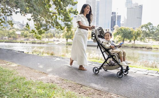 Britax Römer FLYLITE más confort en el camino