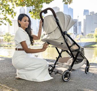 Reclinado con una mano Britax Römer FLYLITE